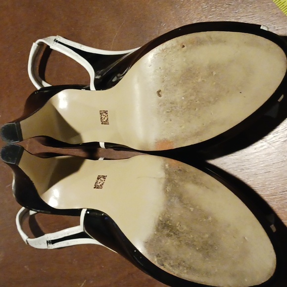 Impressive Black and White Open Toe Slingbacks Heels by Anne Klein  Size 10M - Picture 8 of 11